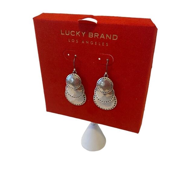 Lucky Brand Graduated Circle Drop Earrings in Hammered Silver Tone - Picture 3 of 9